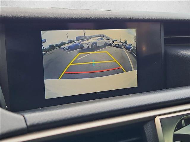 Used 2019 Lexus IS 300 F Sport w/ F Sport Package RWD image 13
