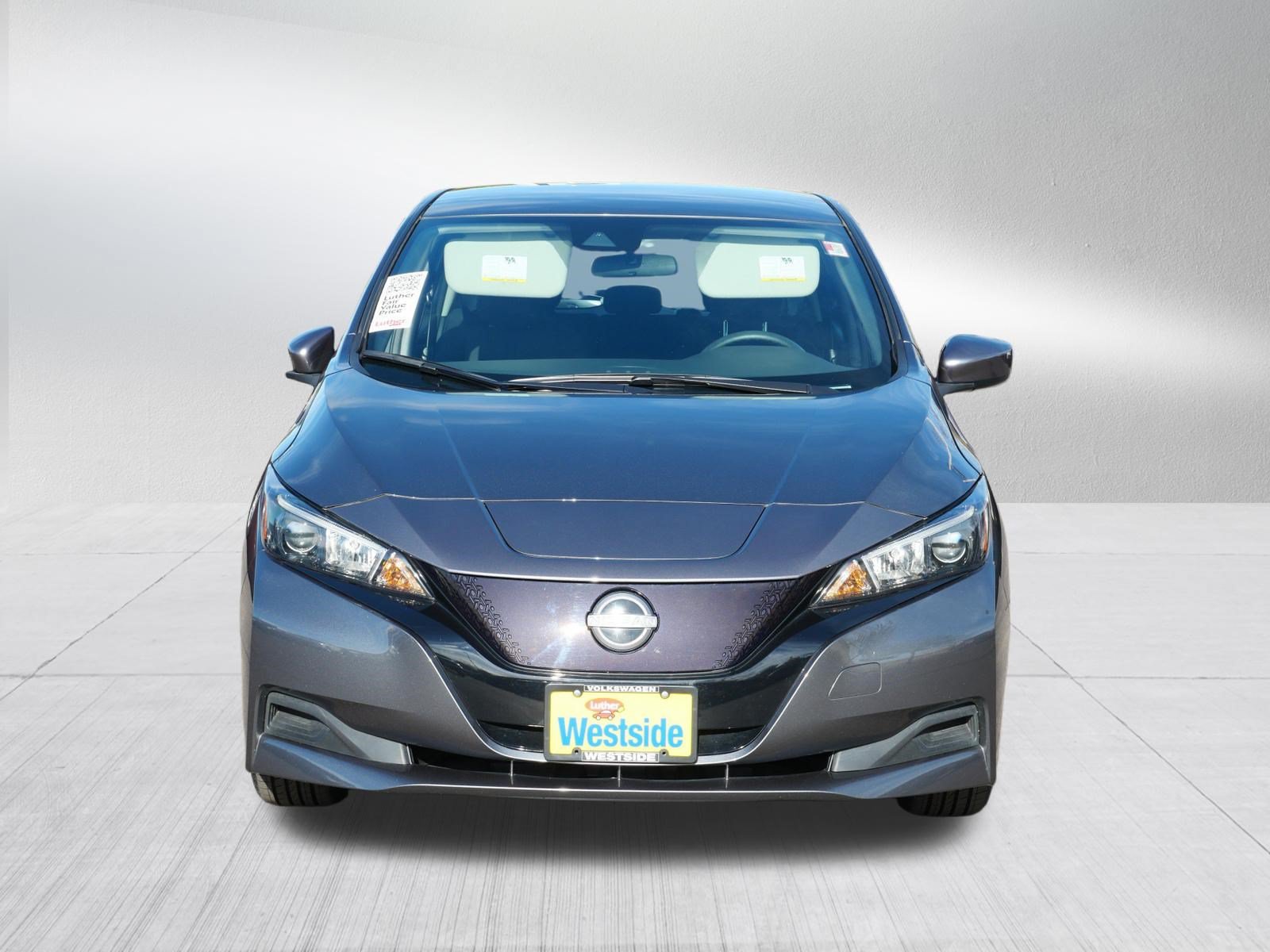 Used 2025 Nissan Leaf S FWD image 2