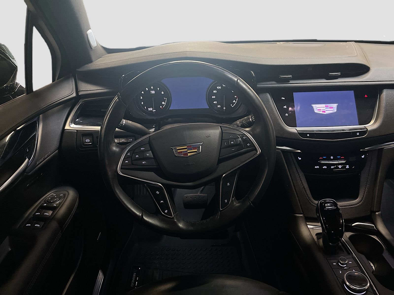 Used 2023 Cadillac XT5 Premium Luxury w/ Technology Package AWD/4WD image 24