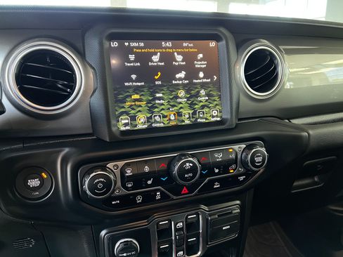 Used 2022 Jeep Wrangler Unlimited Sahara w/ LED Lighting Group AWD/4WD image 14