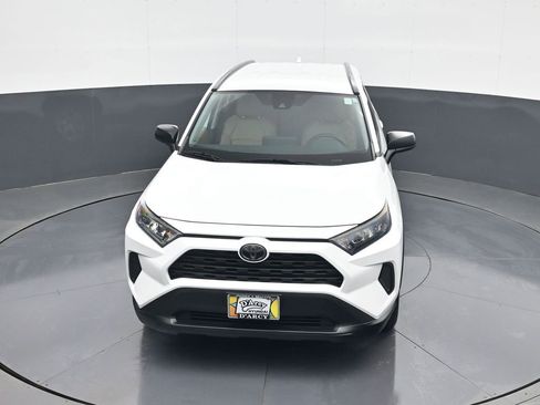 Used 2020 Toyota RAV4 LE FWD image 14