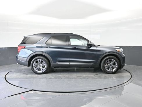 Certified 2023 Ford Explorer XLT w/ Equipment Group 202A AWD/4WD image 12