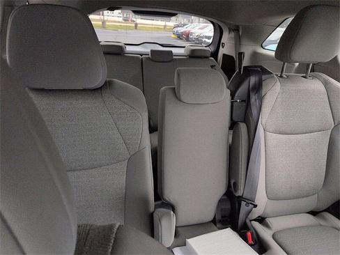 Certified 2024 Toyota Sienna LE image 11