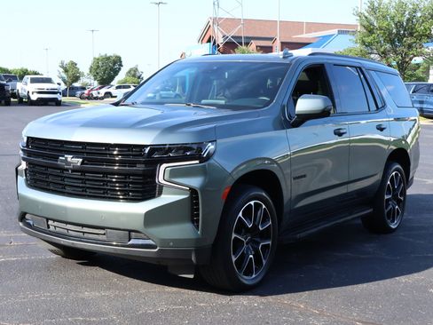 Used 2023 Chevrolet Tahoe RST w/ Luxury Package AWD/4WD image 35