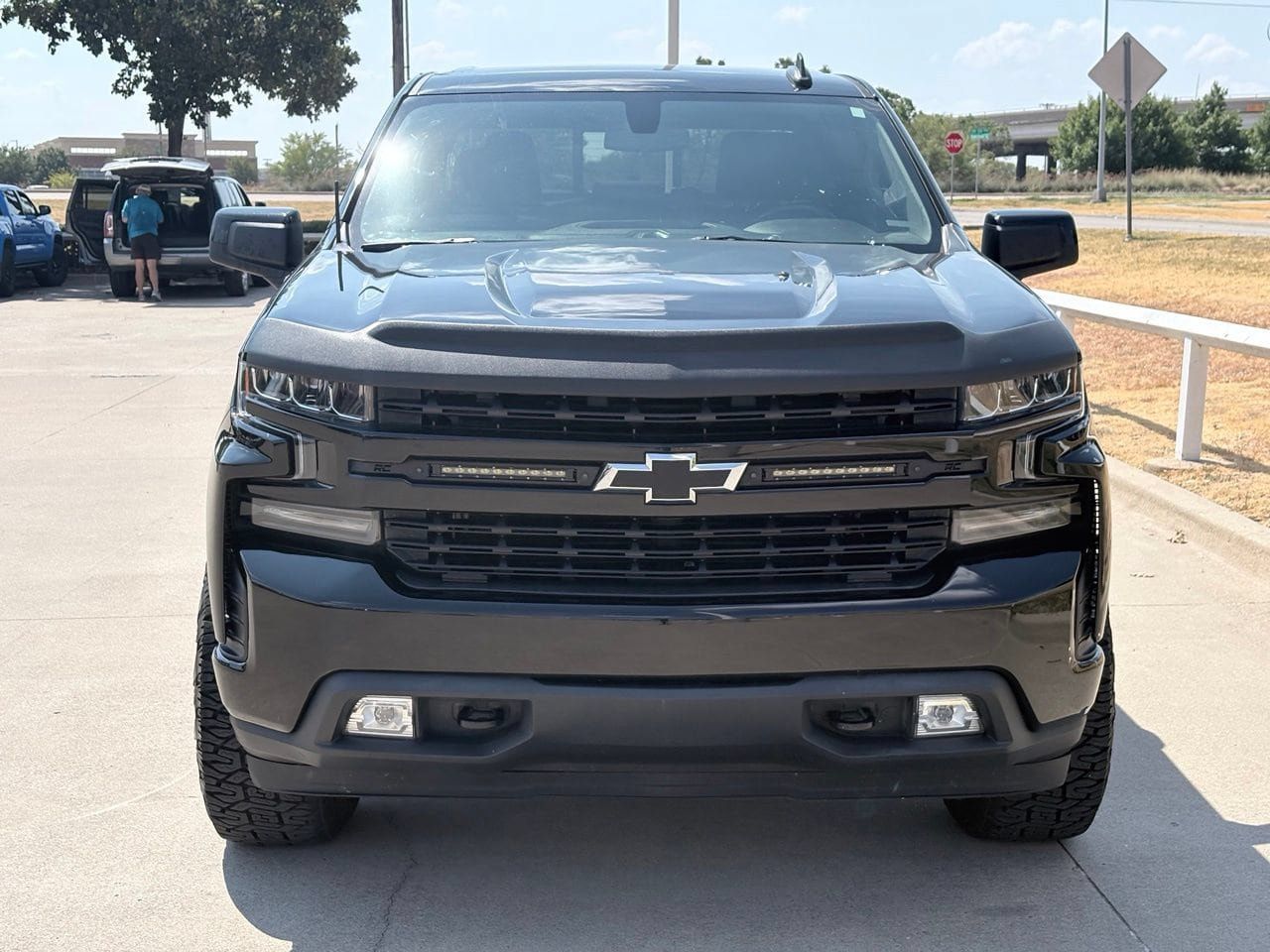 Used 2020 Chevrolet Silverado 1500 RST AWD/4WD image 2