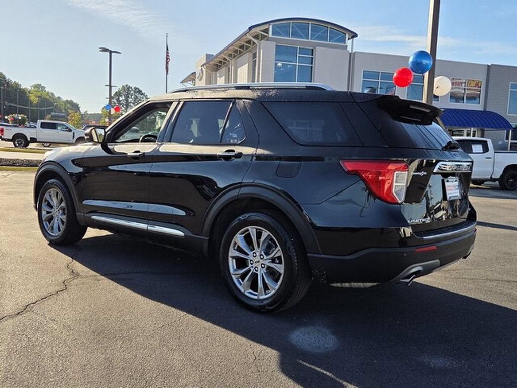 Used 2022 Ford Explorer Limited w/ Equipment Group 301A AWD/4WD image 7
