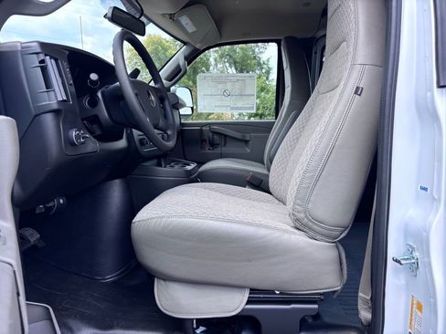 New 2025 Chevrolet Express 3500 Work Van w/ Driver Convenience Package image 24