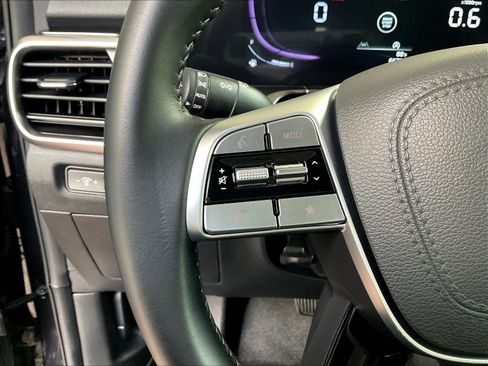 Used 2025 Kia Telluride S AWD/4WD image 11
