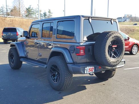 Used 2021 Jeep Wrangler Unlimited Sahara image 7