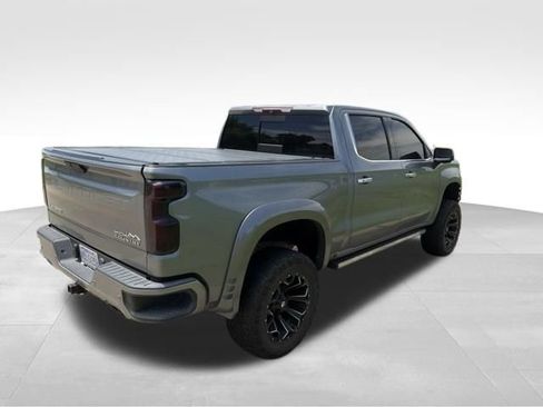 Used 2019 Chevrolet Silverado 1500 High Country w/ Technology Package AWD/4WD image 3