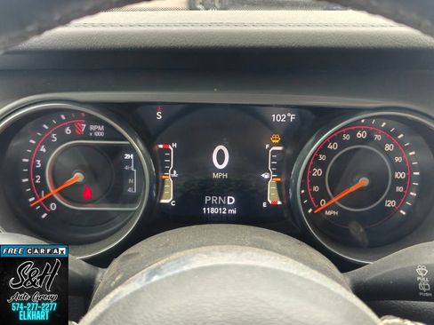 Used 2020 Jeep Wrangler Unlimited Sahara w/ Uconnect 4C Nav & Sound Group AWD/4WD image 20