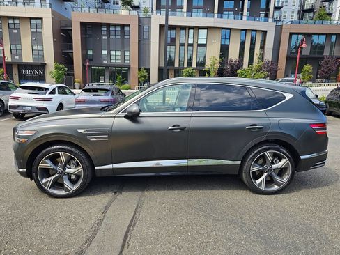Certified 2025 Genesis GV80 3.5T Prestige AWD/4WD image 8