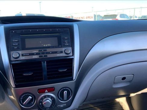 Used 2010 Subaru Forester 2.5X Premium image 33