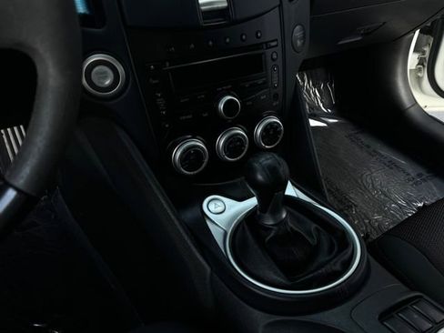 Used 2014 Nissan 370Z NISMO w/ Bose Package RWD image 16