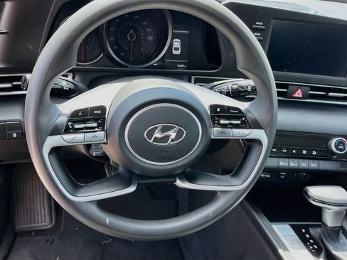 Used 2023 Hyundai Elantra SEL w/ Cargo Package FWD image 11