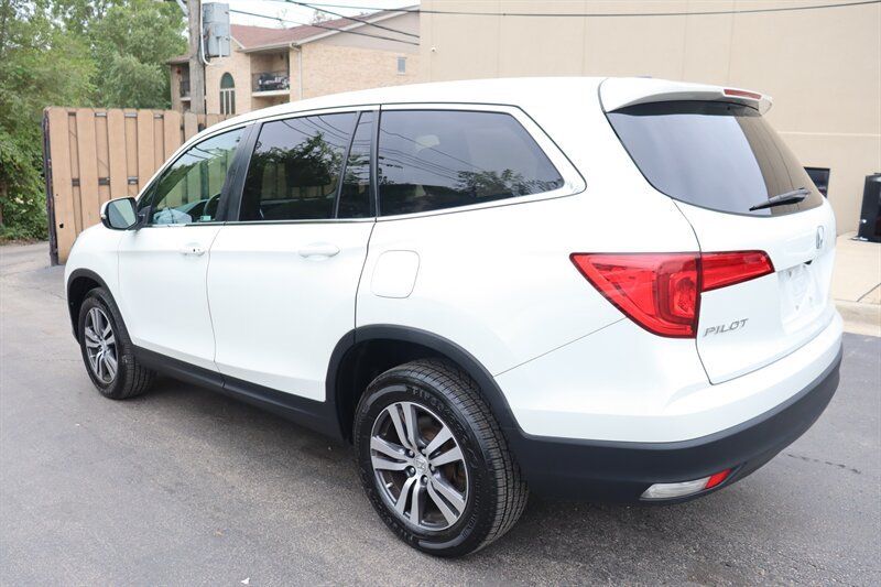 Used 2017 Honda Pilot EX image 5