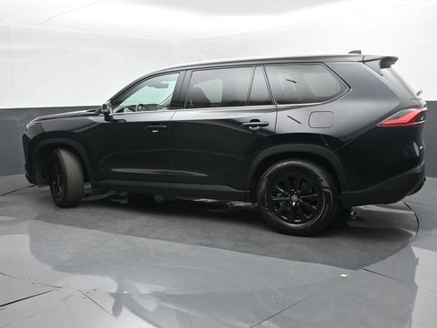 Used 2024 Toyota Grand Highlander AWD image 30