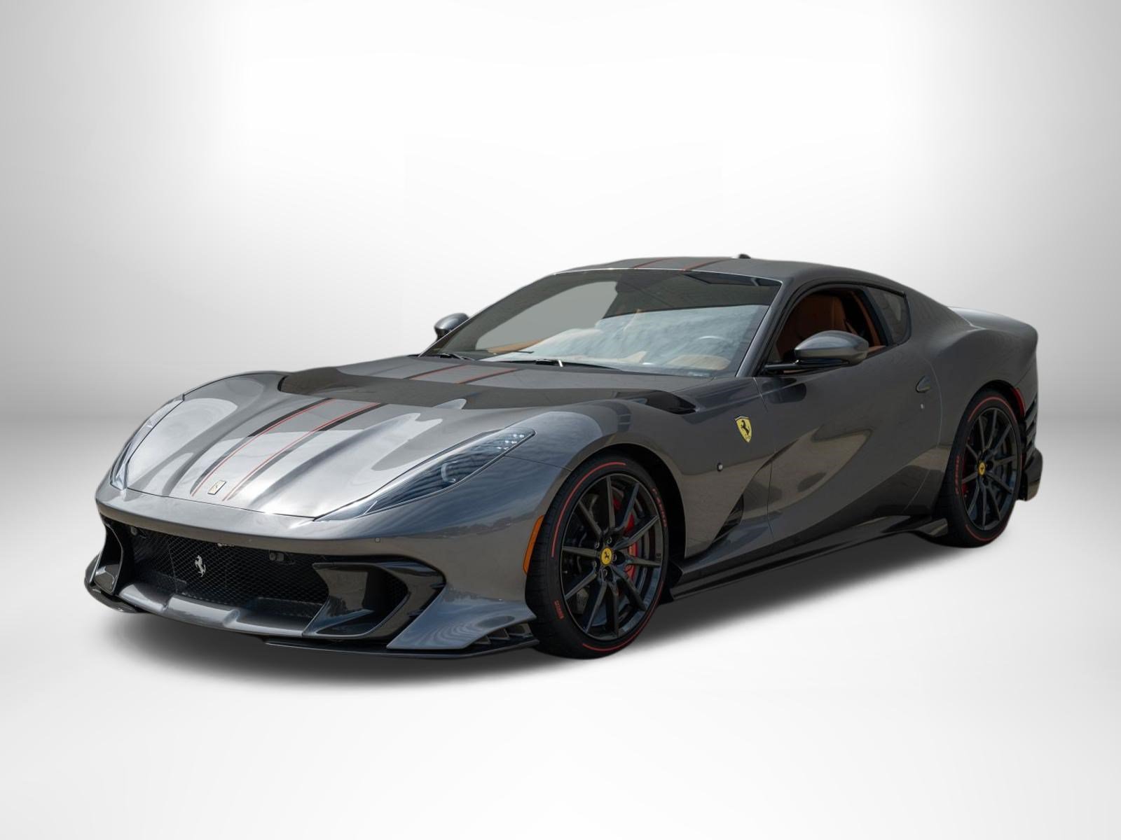 Used 2022 Ferrari 812 Competizione RWD image 4