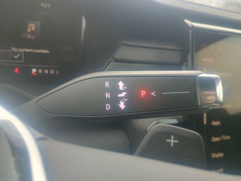 Used 2025 GMC Acadia Elevation w/ LPO, Floor Liner Package image 26