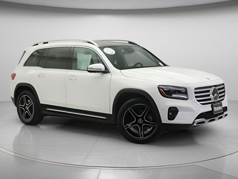 Certified 2026 Mercedes-Benz GLB 250 image 32