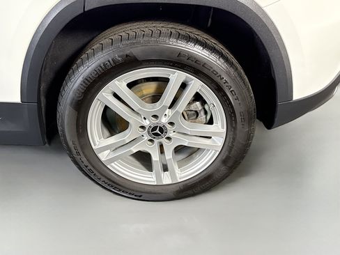 Used 2022 Mercedes-Benz GLA 250 4MATIC w/ Premium Package Lite image 37
