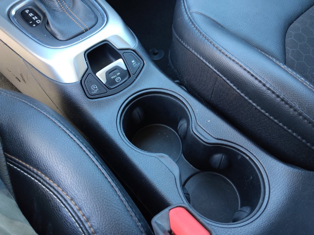 Used 2021 Jeep Compass Latitude FWD image 26