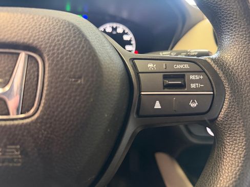 Used 2024 Honda HR-V LX image 23