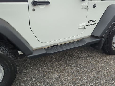 Used 2013 Jeep Wrangler Sport image 10