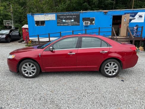 Used 2010 Lincoln MKZ FWD image 2