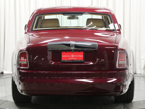 Used 2010 Rolls-Royce Phantom Sedan image 8