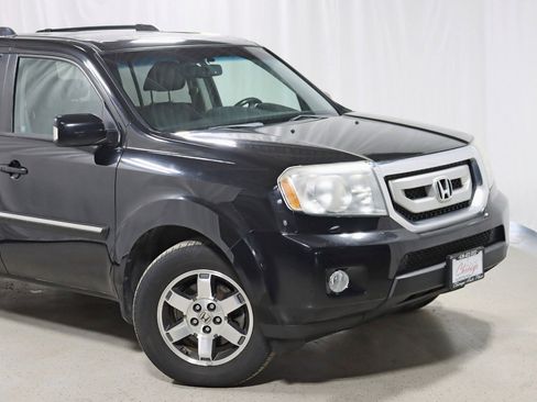 Used 2010 Honda Pilot Touring image 2
