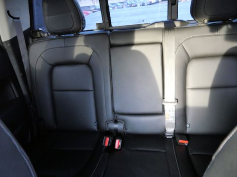 Used 2021 Chevrolet Colorado ZR2 w/ ZR2 Dusk Special Edition image 13