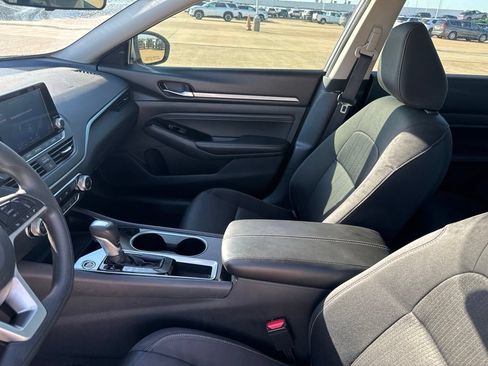 Used 2021 Nissan Altima 2.5 SV FWD image 40