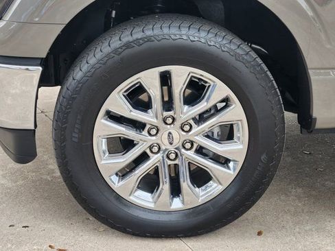 Used 2025 Ford F150 Lariat w/ Equipment Group 501A Mid image 18