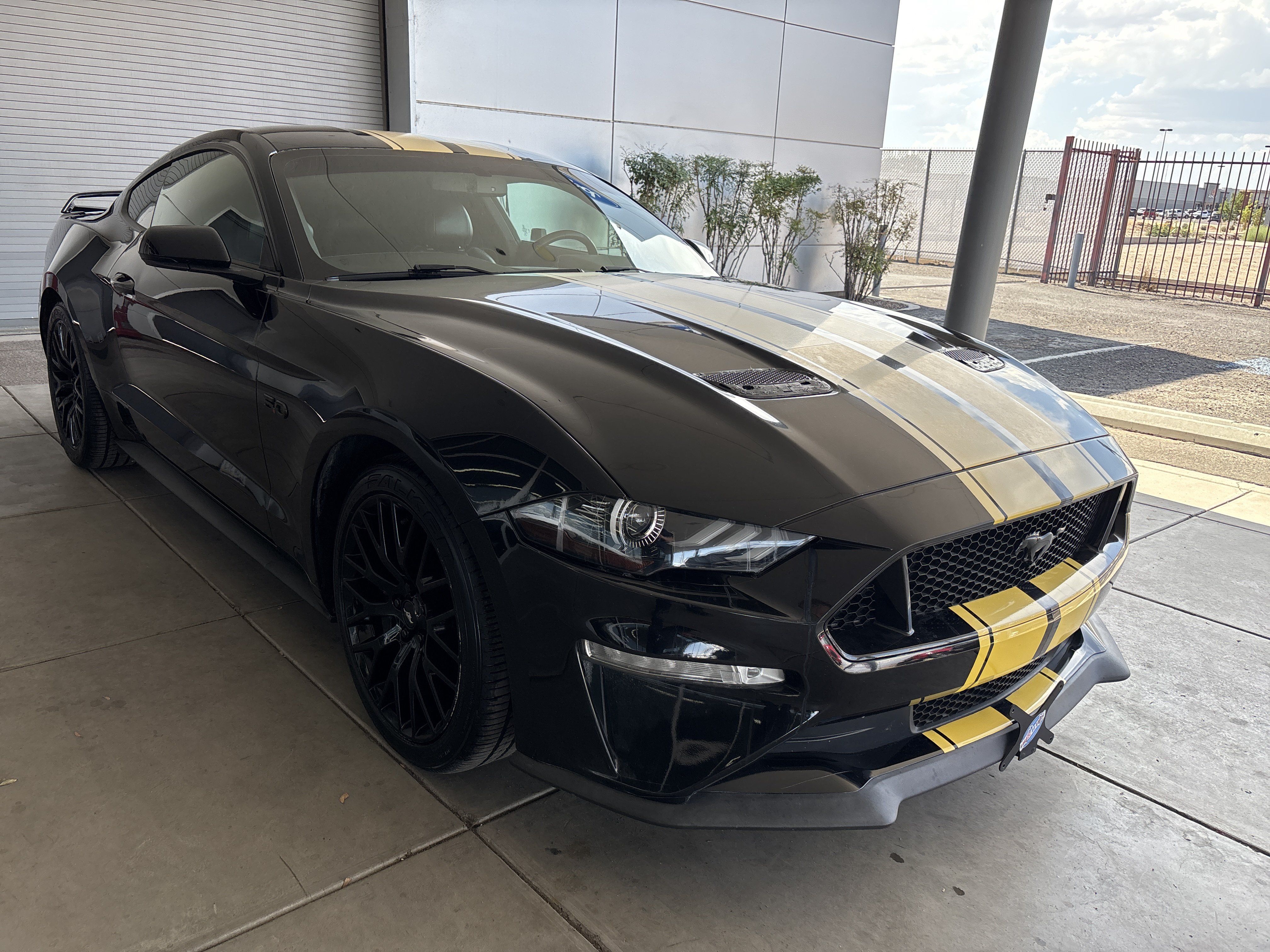 Used 2020 Ford Mustang GT Premium w/ GT Performance Package RWD image 5