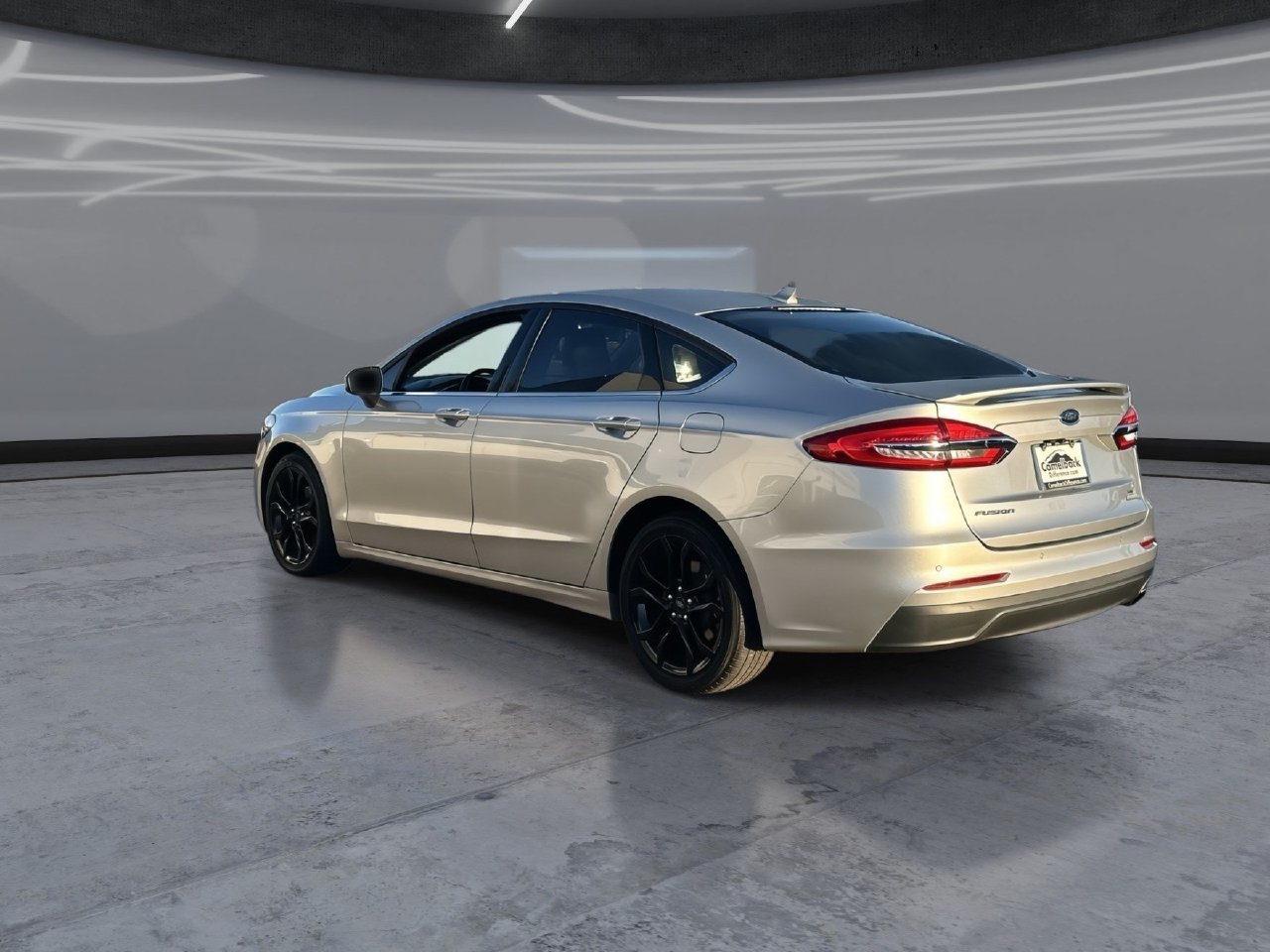 Used 2019 Ford Fusion SE w/ Equipment Group 151A FWD image 4