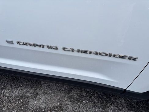 Used 2021 Jeep Grand Cherokee L Limited image 13