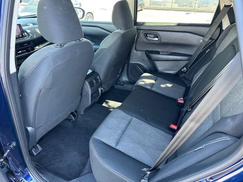 Used 2025 Nissan Rogue SV FWD image 28