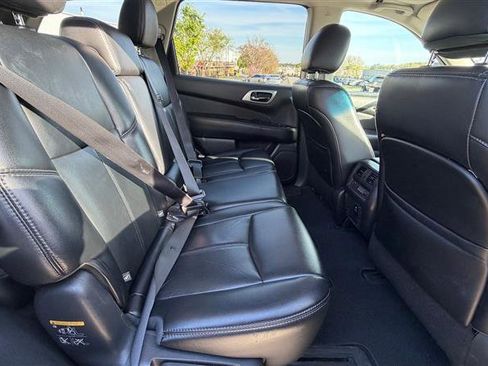 Used 2015 Nissan Pathfinder SL w/ SL Premium Package image 21