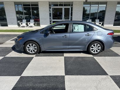 Used 2025 Toyota Corolla LE