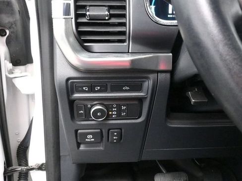 Used 2022 Ford F150 Lariat w/ Equipment Group 501A Mid AWD/4WD image 23