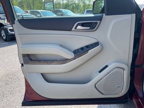 Used 2016 GMC Yukon XL Denali w/ Open Road Package AWD/4WD image 9