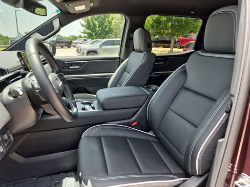 New 2026 GMC Sierra EV Elevation w/ LPO, Elevation Dark Package AWD/4WD image 20