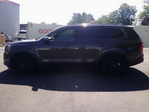 Used 2022 Kia Telluride SX w/ SX Prestige Package AWD/4WD image 6