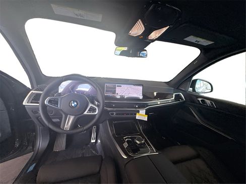 New 2026 BMW X5 xDrive40i w/ M Sport Package image 28