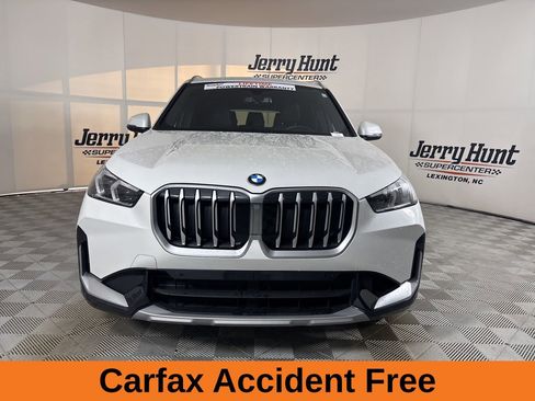 Used 2025 BMW X1 xDrive28i image 3