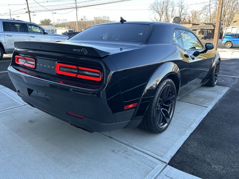 Used 2018 Dodge Challenger SRT Hellcat image 12