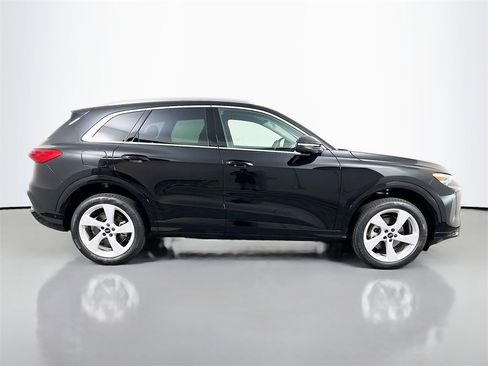 New 2025 Audi Q5 Premium Plus image 8