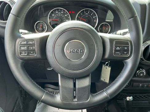 Used 2013 Jeep Wrangler Unlimited Sport image 37