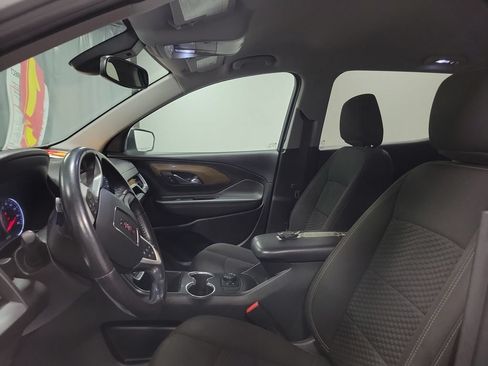 Used 2020 GMC Terrain SLE FWD image 16